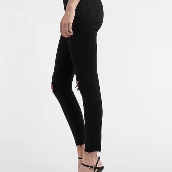 Express Skinny High Rise Skinny Denim Jeans - Black Distressed - Size 6 - Picture 2 of 9
